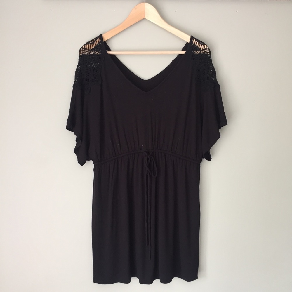 Liz Lange Maternity Black Crochet Shoulder Top